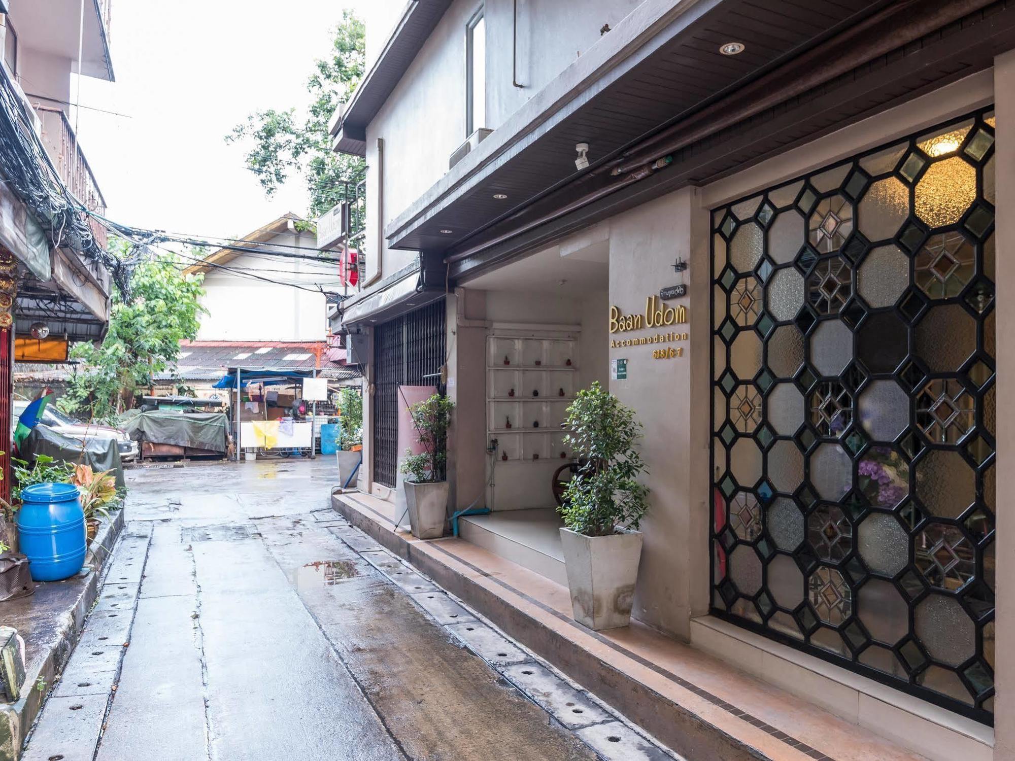 Oyo 307 Baan Udom Hotel กรุงเทพมหานคร ภายนอก รูปภาพ