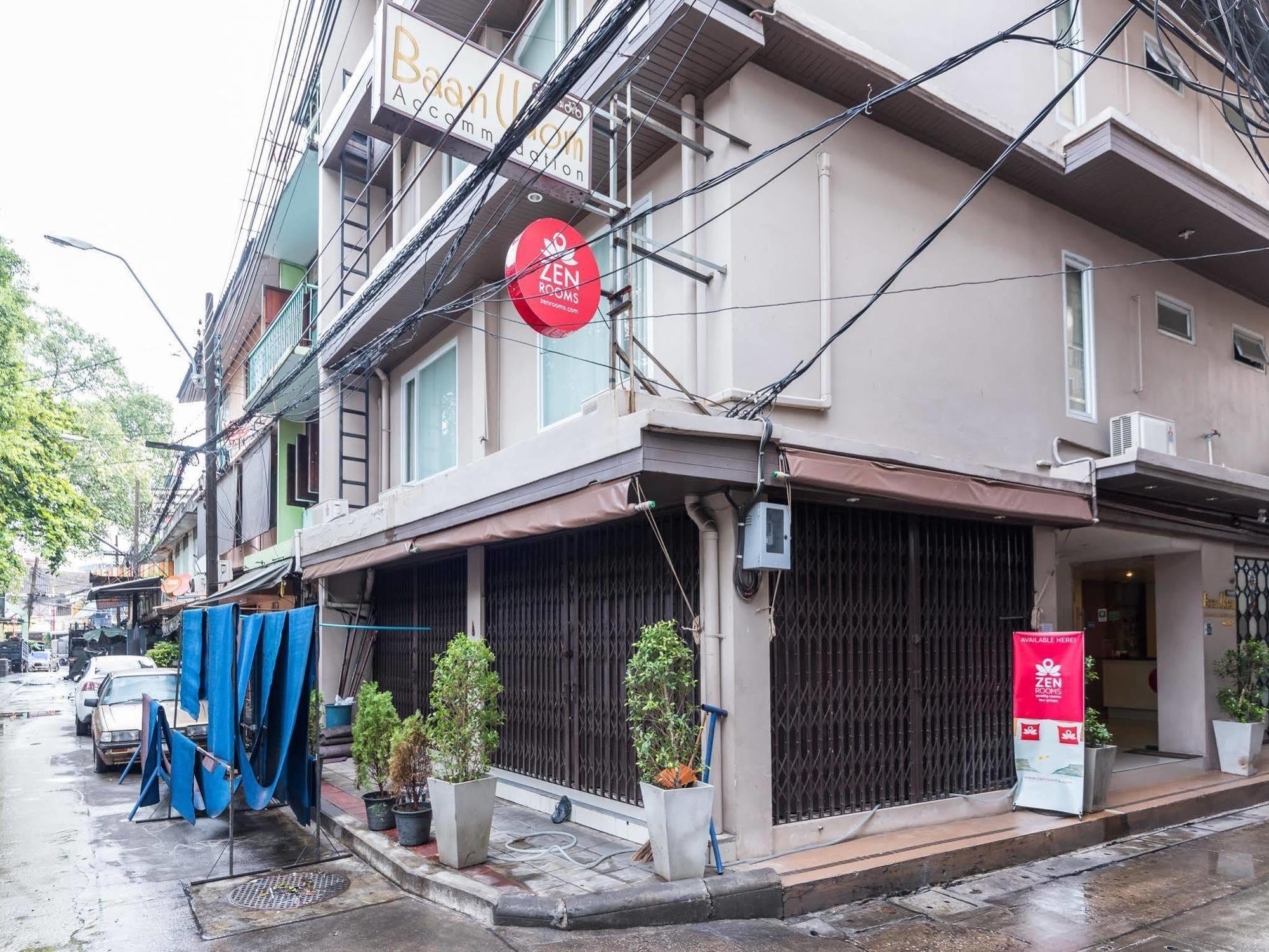 Oyo 307 Baan Udom Hotel กรุงเทพมหานคร ภายนอก รูปภาพ