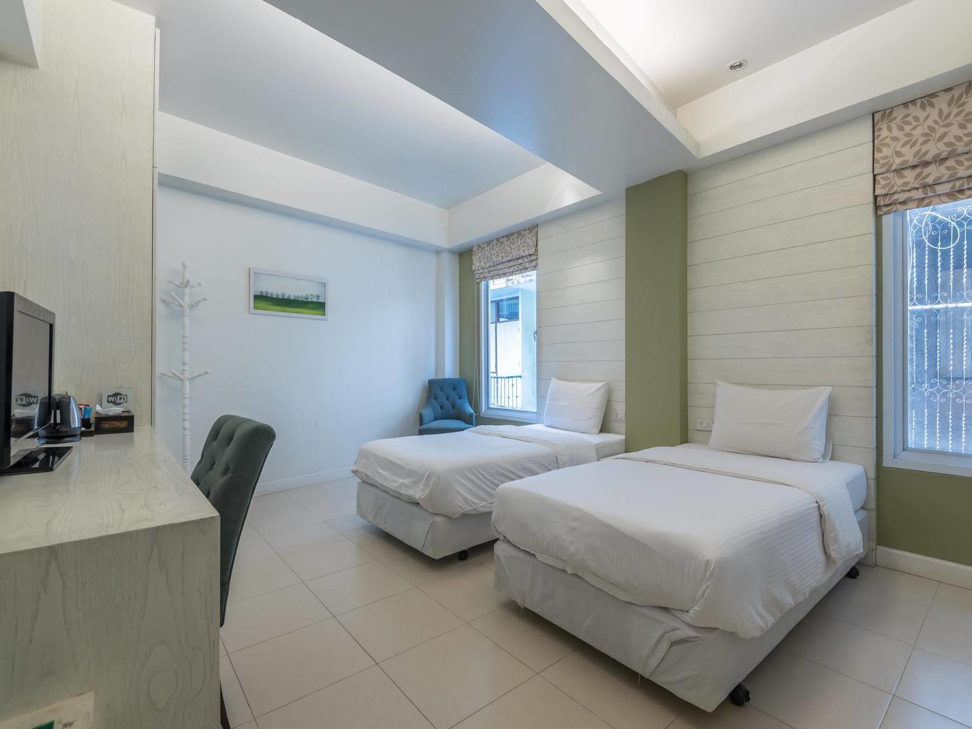 Oyo 307 Baan Udom Hotel กรุงเทพมหานคร ภายนอก รูปภาพ