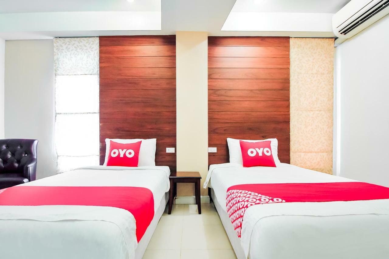 Oyo 307 Baan Udom Hotel กรุงเทพมหานคร ภายนอก รูปภาพ